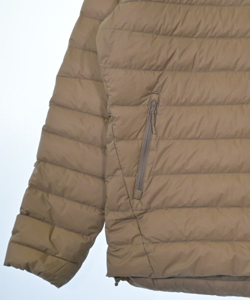 F.C.R.B（エフシーアールビー）ダウンジャケット/ダウンベスト ベージュ サイズ:L メンズ/2200623840030
