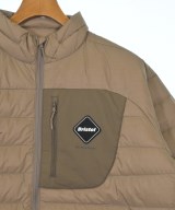 F.C.R.B（エフシーアールビー）ダウンジャケット/ダウンベスト ベージュ サイズ:L メンズ/2200623840030