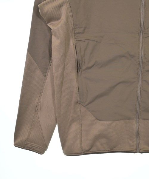 F.C.R.B（エフシーアールビー）その他 ベージュ サイズ:S メンズ/2200623840085