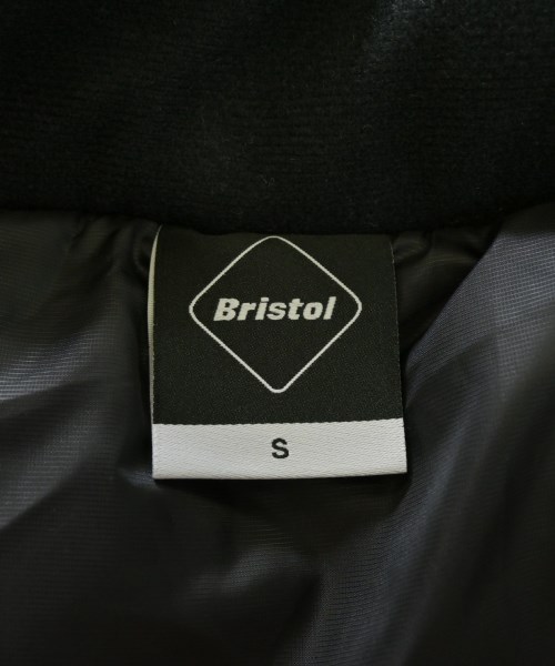 F.C.R.B（エフシーアールビー）ダウンジャケット/ダウンベスト カーキ サイズ:S メンズ/2200650172036