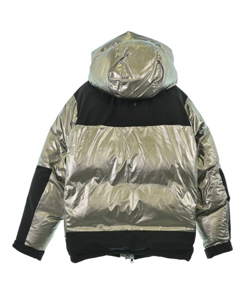 F.C.R.B（エフシーアールビー）ダウンジャケット/ダウンベスト シルバー サイズ:M メンズ/2200666880024