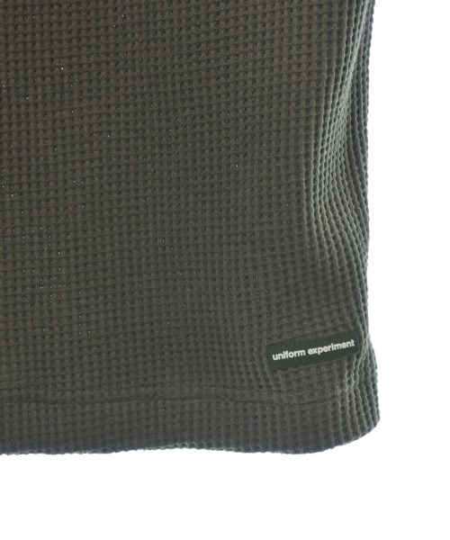uniform experiment（ユニフォームエクスペリメント）Tシャツ・カットソー カーキ サイズ:4(XL位) メンズ/2200479847078
