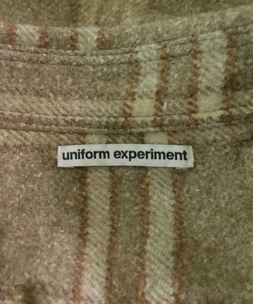 uniform experiment（ユニフォームエクスペリメント）カジュアルシャツ ベージュ サイズ:4(XL位) メンズ/2200686329411