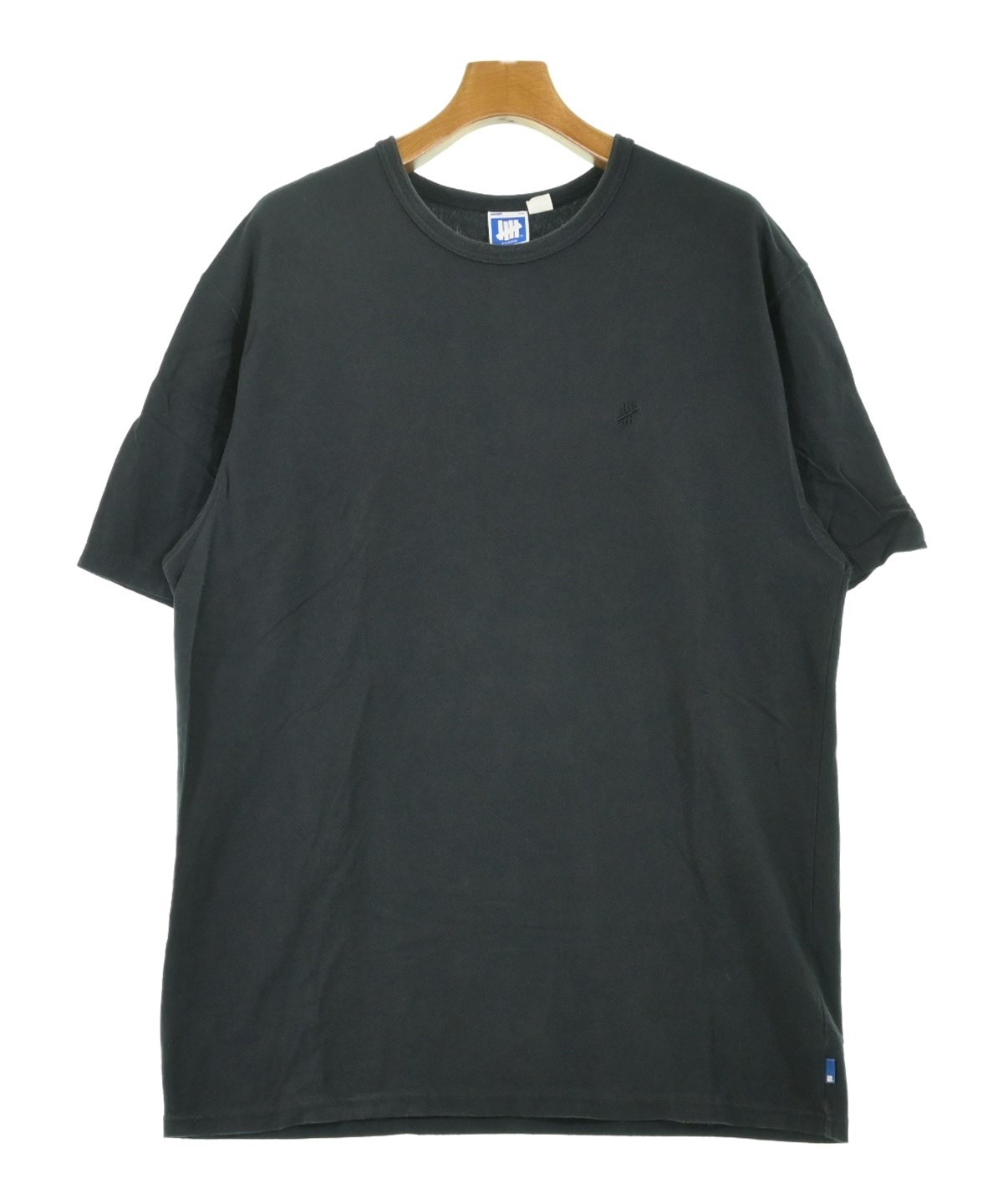 UNDEFEATED（アンディフィーテッド）Tシャツ・カットソー 黒 サイズ:XL 