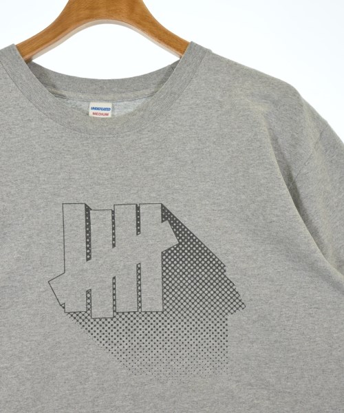 UNDEFEATED（アンディフィーテッド）Tシャツ・カットソー グレー サイズ:M メンズ/2200563316152