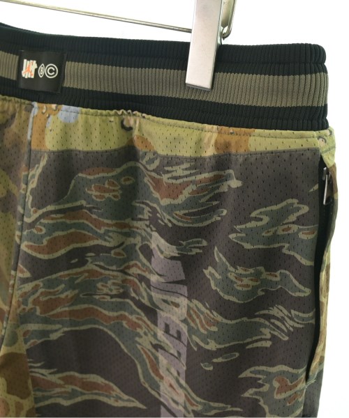 UNDEFEATED（アンディフィーテッド）ショートパンツ カーキ サイズ:L メンズ/2200650556027