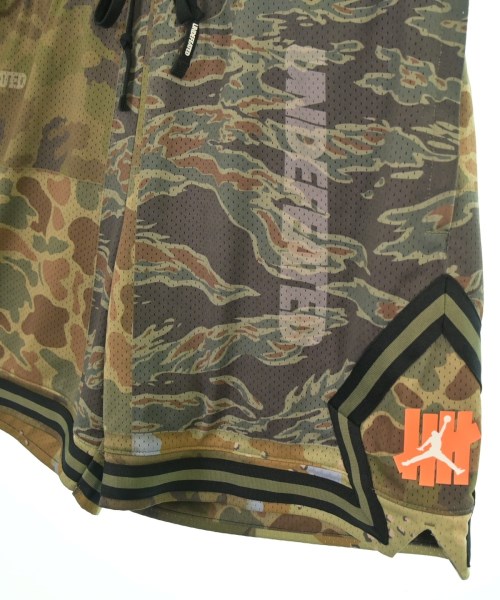 UNDEFEATED（アンディフィーテッド）ショートパンツ カーキ サイズ:L メンズ/2200650556027