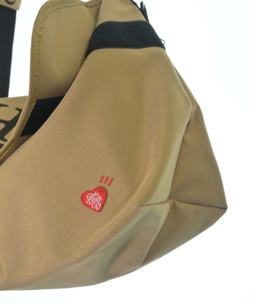 HUMAN MADE（ヒューマンメイド）メッセンジャーバッグ ベージュ サイズ:- メンズ/2200671064068