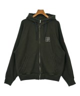 C.E パーカー