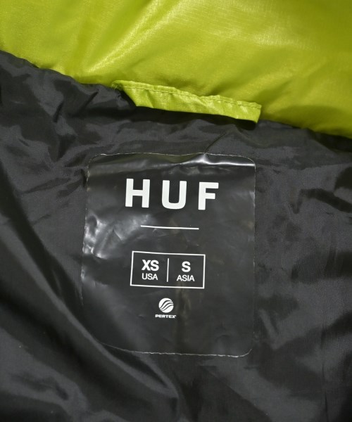 HUF（ハフ）ダウンジャケット/ダウンベスト 黄 サイズ:S メンズ/2200640171209