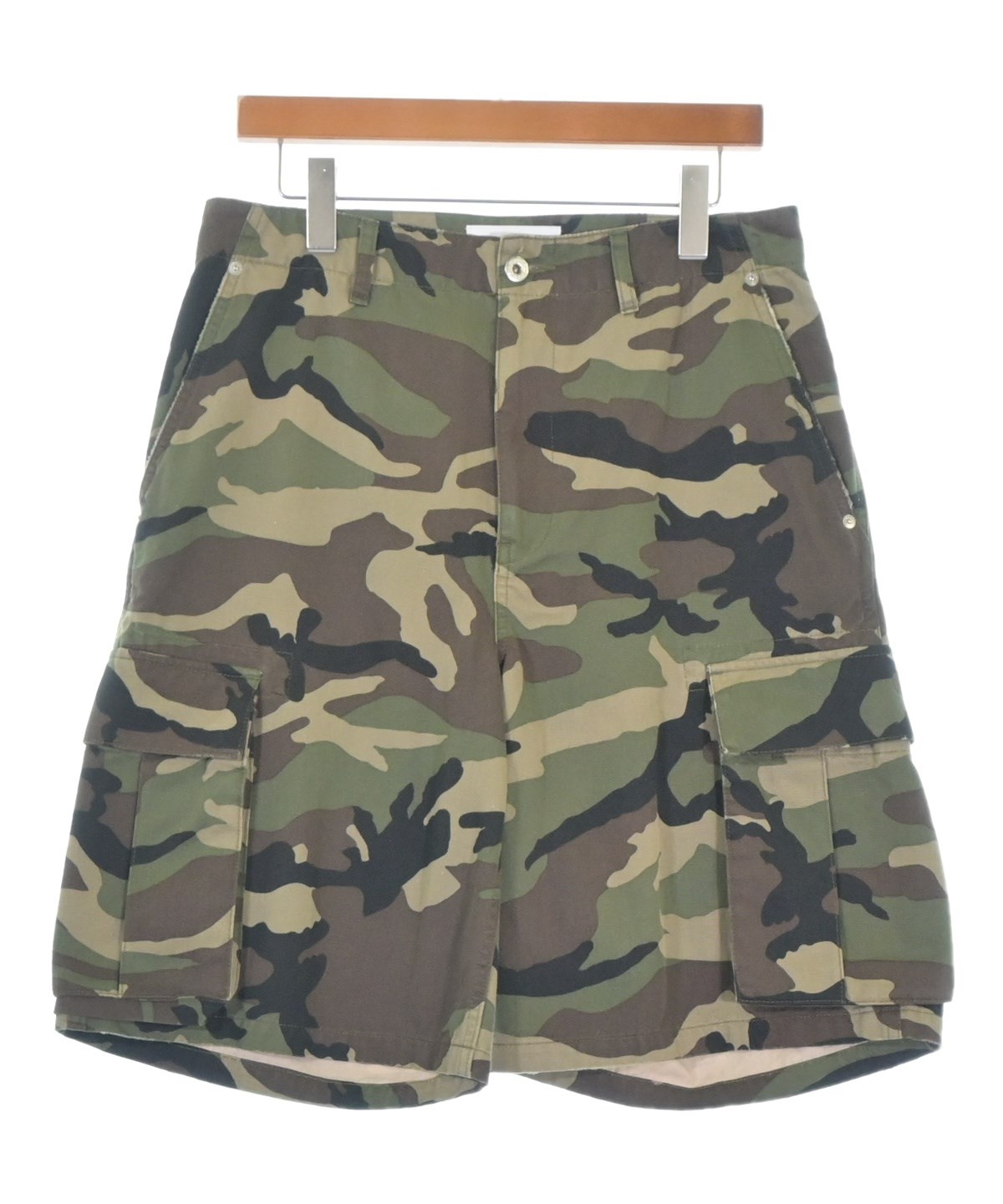 AMBUSH（アンブッシュ）ショートパンツ カーキ サイズ:-(M位) メンズ