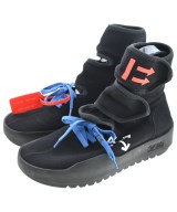 OFF-WHITE（オフホワイト）スニーカー 黒 サイズ:EU42(27cm位) メンズ/2200667933019