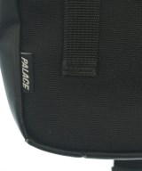 PALACE（パレス）ショルダーバッグ 黒 サイズ:- メンズ/2200635781024