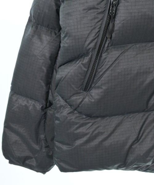 PALACE（パレス）ダウンジャケット/ダウンベスト 黒 サイズ:L メンズ/2200632432011