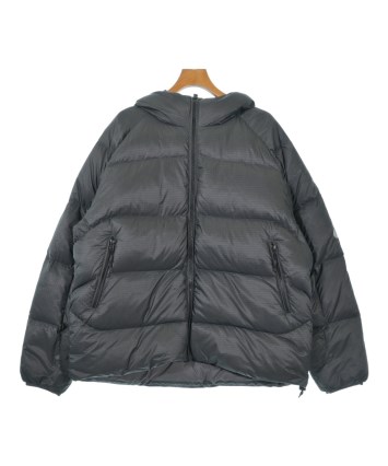 PALACE（パレス）ダウンジャケット/ダウンベスト 黒 サイズ:L メンズ
