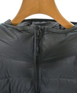 PALACE（パレス）ダウンジャケット/ダウンベスト 黒 サイズ:L メンズ/2200632432011