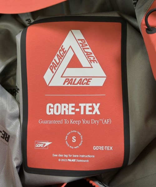 PALACE（パレス）マウンテンパーカー オレンジ サイズ:S メンズ/2200632432042