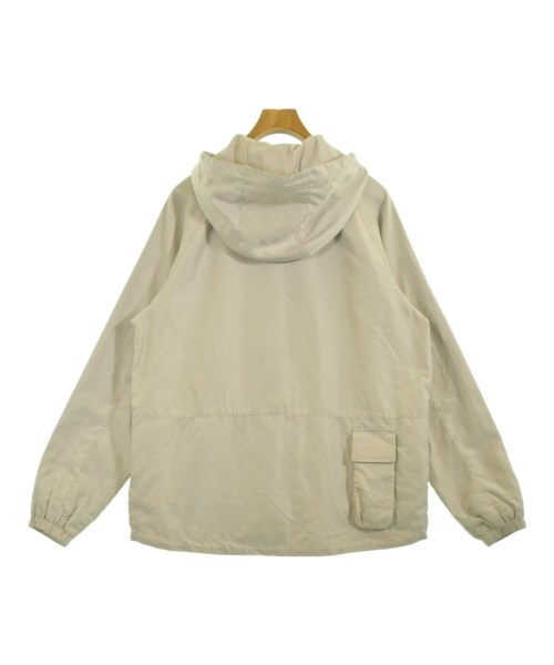 PALACE（パレス）マウンテンパーカー ベージュ サイズ:M メンズ/2200731457106