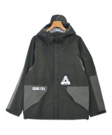 PALACE マウンテンパーカー