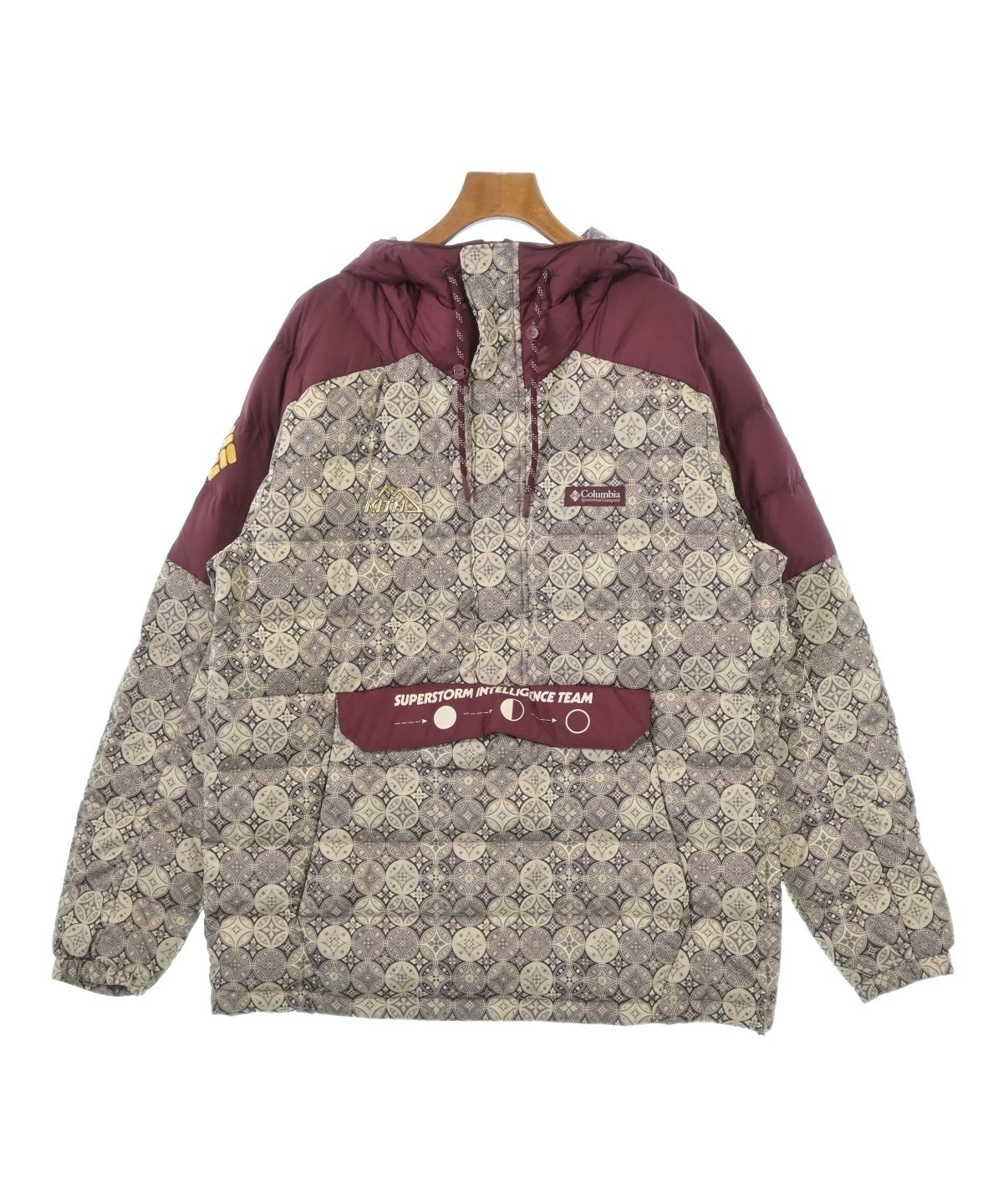 KITH 大阪 スタジアムジャケット 赤白(未使用) 大阪限定 KITH（キス）ダウンジャケット/ダウンベスト 赤 サイズ:L メンズ
