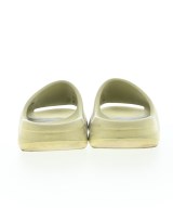 yeezy（イージー）サンダル カーキ サイズ:UK8(26.5cm位) メンズ/2200661557044