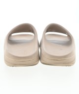 yeezy（イージー）サンダル ベージュ サイズ:28.5cm メンズ/2200718481025