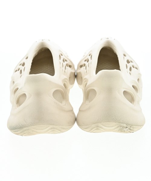 yeezy（イージー）サンダル 白 サイズ:8(26cm位) メンズ/2200722766026