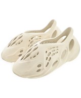 yeezy（イージー）サンダル 白 サイズ:8(26cm位) メンズ/2200722766026