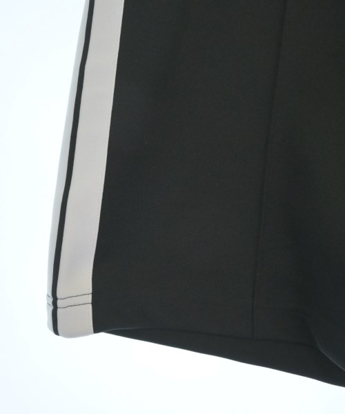 Palm Angels（パームエンジェルス）ショートパンツ 黒 サイズ:M メンズ/2200647924051