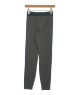 Fear of God ESSENTIALS（フィアオブゴッド　エッセンシャルス）その他 カーキ サイズ:M メンズ/2200639862156