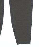 Fear of God ESSENTIALS（フィアオブゴッド　エッセンシャルス）その他 カーキ サイズ:M メンズ/2200639862156