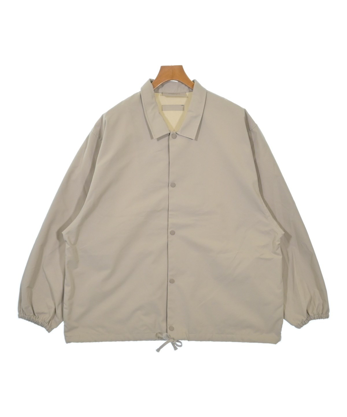 Fear of God ESSENTIALS（フィアオブゴッド エッセンシャルス