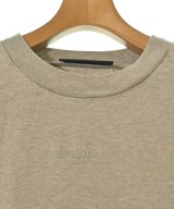 Fear of God ESSENTIALS（フィアオブゴッド　エッセンシャルス）Tシャツ・カットソー ベージュ サイズ:XL メンズ/2200618234158