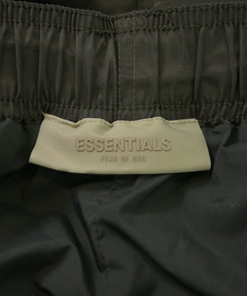 Fear of God ESSENTIALS（フィアオブゴッド　エッセンシャルス）ショートパンツ 茶 サイズ:M メンズ/2200631638056
