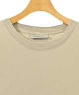 Fear of God ESSENTIALS（フィアオブゴッド　エッセンシャルス）Tシャツ・カットソー ベージュ サイズ:M メンズ/2200612254039