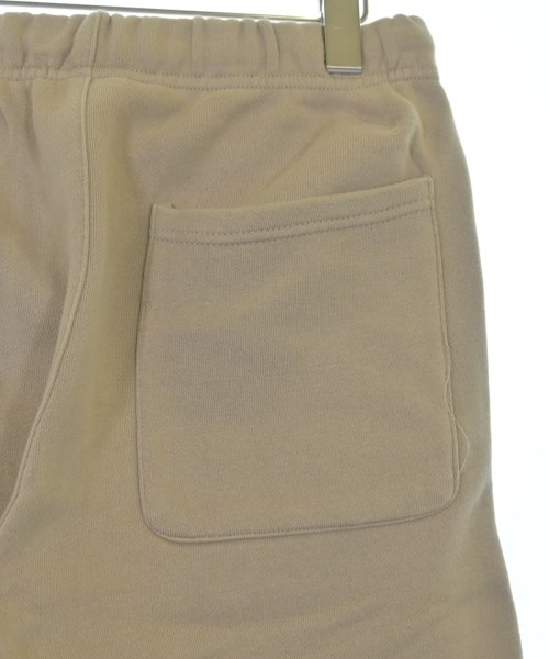 Fear of God ESSENTIALS（フィアオブゴッド　エッセンシャルス）ショートパンツ ベージュ サイズ:XS メンズ/2200616133040