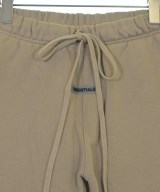 Fear of God ESSENTIALS（フィアオブゴッド　エッセンシャルス）ショートパンツ ベージュ サイズ:XS メンズ/2200616133040