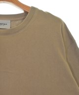 Fear of God ESSENTIALS（フィアオブゴッド　エッセンシャルス）Tシャツ・カットソー ベージュ サイズ:S メンズ/2200619392017