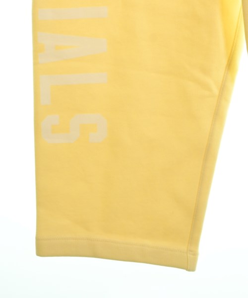 Fear of God ESSENTIALS（フィアオブゴッド　エッセンシャルス）スウェットパンツ 黄 サイズ:XS メンズ/2200645357080