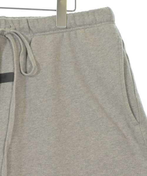 Fear of God ESSENTIALS（フィアオブゴッド　エッセンシャルス）ショートパンツ グレー サイズ:L メンズ/2200654458075