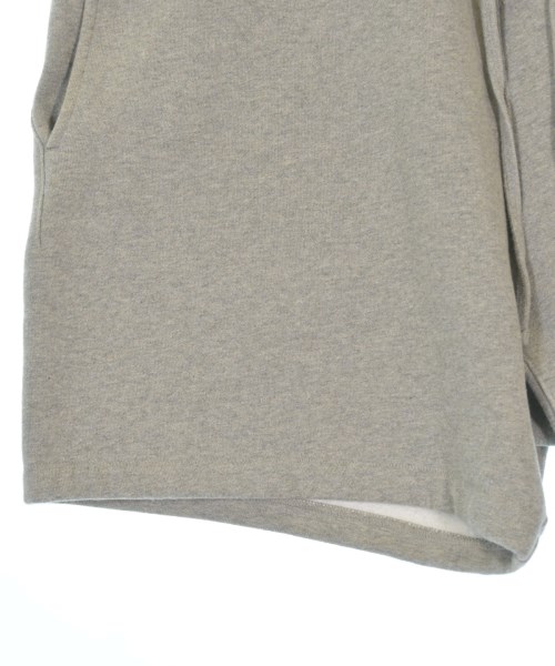 Fear of God ESSENTIALS（フィアオブゴッド　エッセンシャルス）ショートパンツ グレー サイズ:L メンズ/2200654458075
