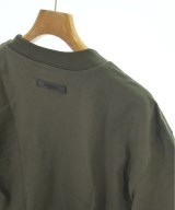 Fear of God ESSENTIALS（フィアオブゴッド　エッセンシャルス）Tシャツ・カットソー カーキ サイズ:M メンズ/2200702287039