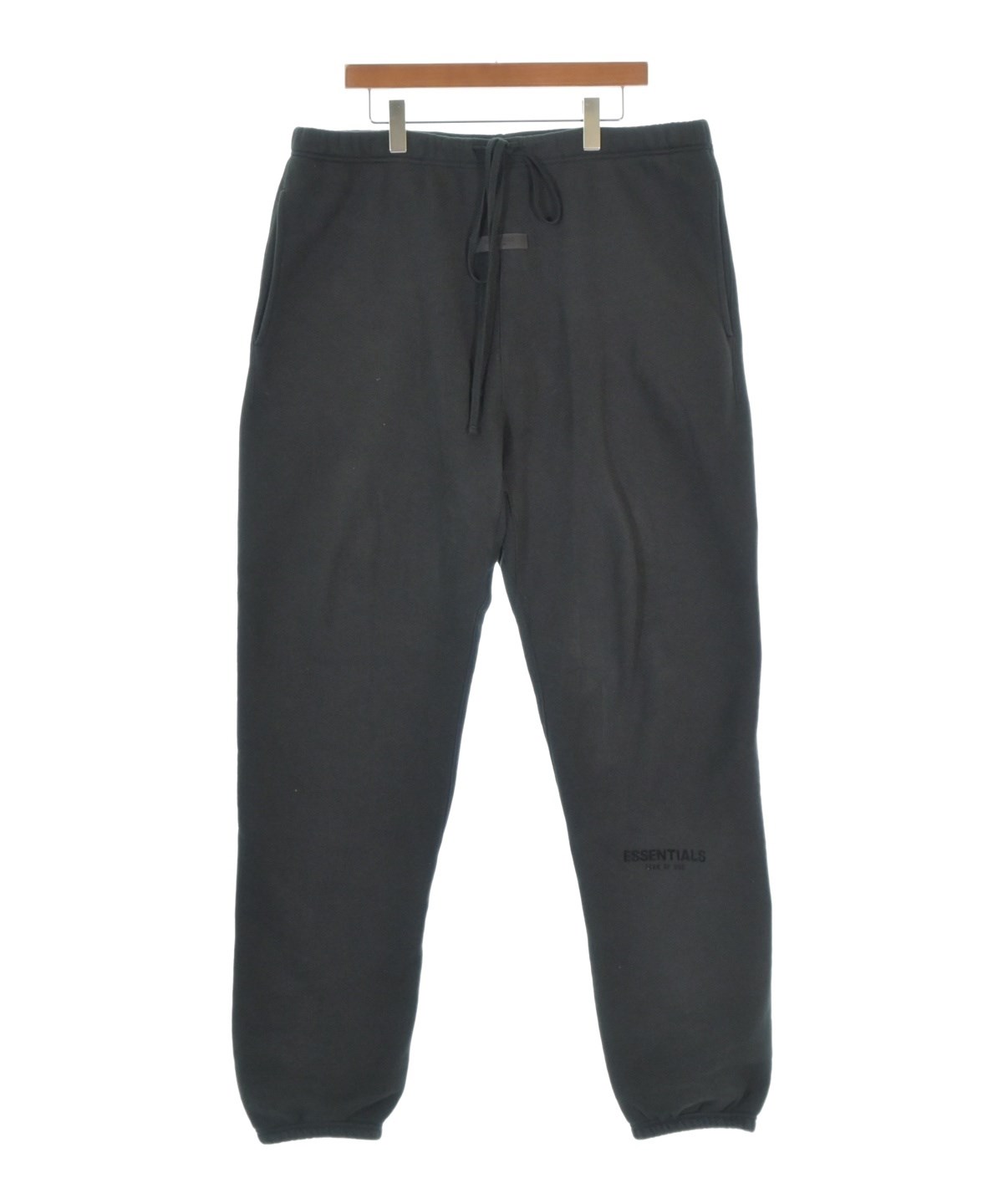 Fear of God ESSENTIALS（フィアオブゴッド エッセンシャルス