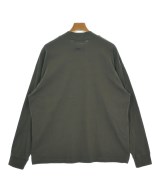 Fear of God ESSENTIALS（フィアオブゴッド　エッセンシャルス）Tシャツ・カットソー カーキ サイズ:M メンズ/2200669211047