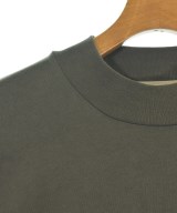 Fear of God ESSENTIALS（フィアオブゴッド　エッセンシャルス）Tシャツ・カットソー カーキ サイズ:M メンズ/2200669211047