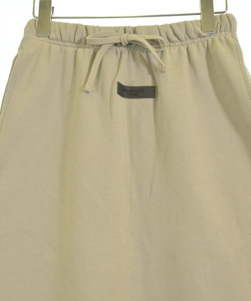 Fear of God ESSENTIALS（フィアオブゴッド　エッセンシャルス）ひざ丈スカート ベージュ サイズ:XS レディース/2200732056018