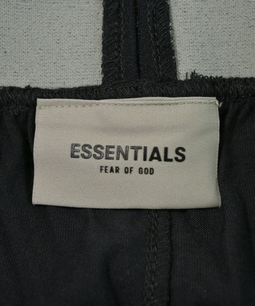 Fear of God ESSENTIALS（フィアオブゴッド　エッセンシャルス）ショートパンツ 黒 サイズ:M メンズ/2200719638053
