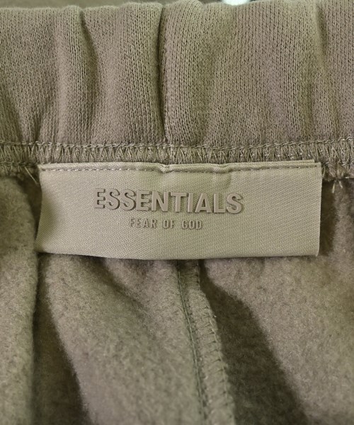 Fear of God ESSENTIALS（フィアオブゴッド　エッセンシャルス）ショートパンツ カーキ サイズ:L メンズ/2200724085217