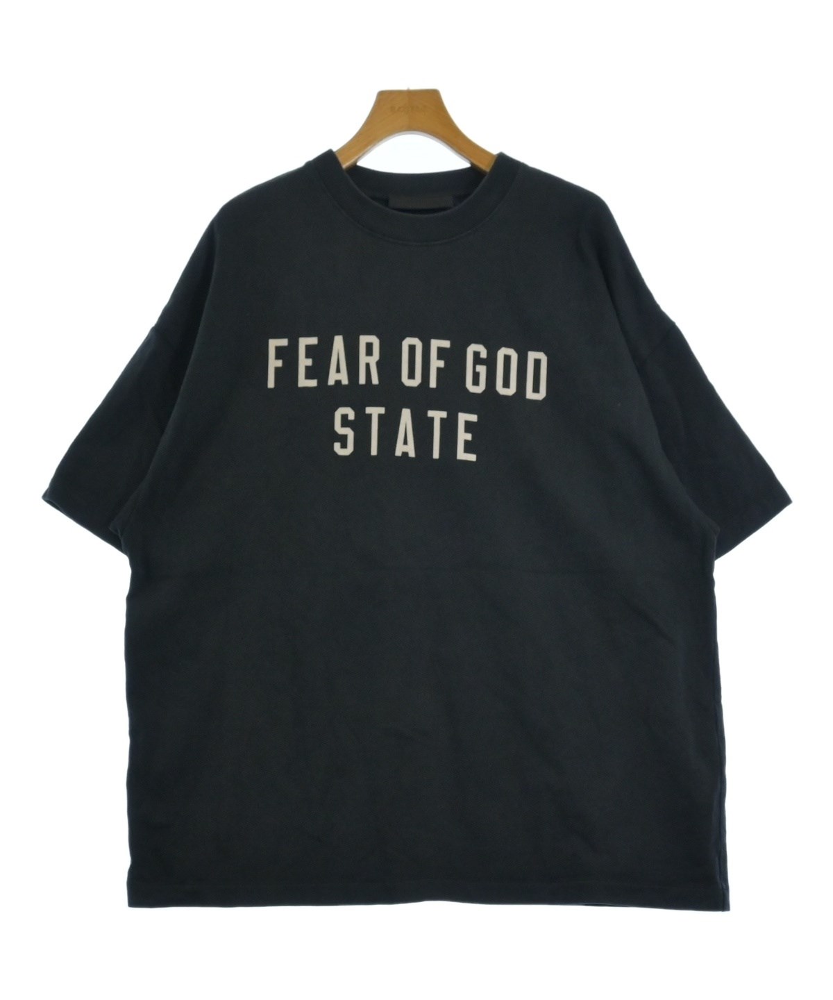Fear of God ESSENTIALS（フィアオブゴッド エッセンシャルス）Tシャツ