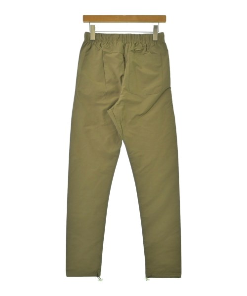 Fear of God ESSENTIALS（フィアオブゴッド　エッセンシャルス）その他 カーキ サイズ:XS メンズ/2200687481019